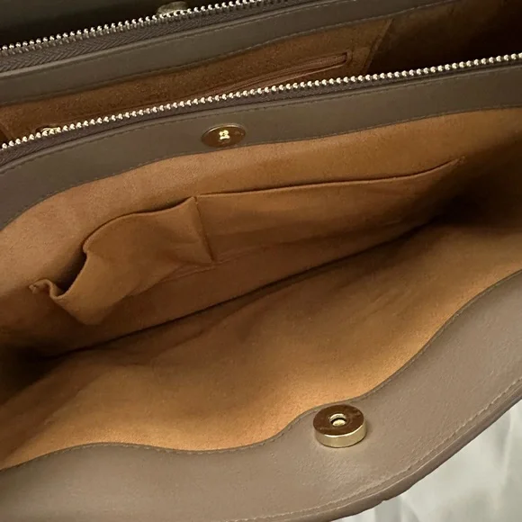 Freja Paloma Tote - Taupe - Picture 6 of 9